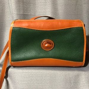 Vtg Dooney & Bourke All Weather Leather Crossbody